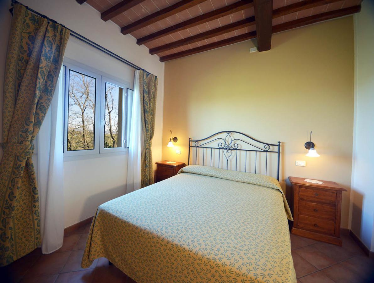 Agriturismo L'Imposto โปมารันเช ภายนอก รูปภาพ